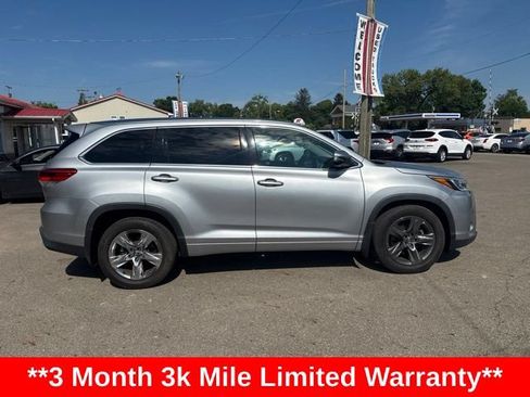 Used 2017 Toyota Highlander Limited Platinum w/ Carpet Mat Package AWD/4WD image 2