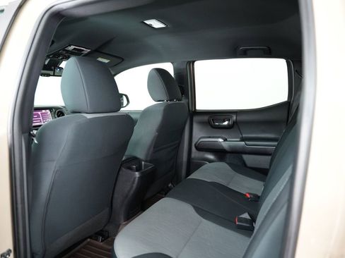 Used 2020 Toyota Tacoma TRD Off-Road image 35