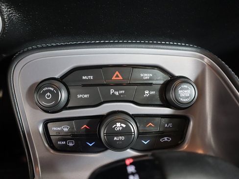 Used 2023 Dodge Challenger R/T w/ Blacktop Package image 38