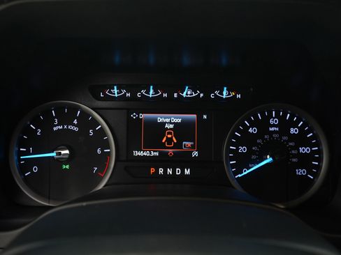 Used 2021 Ford Expedition XLT image 31