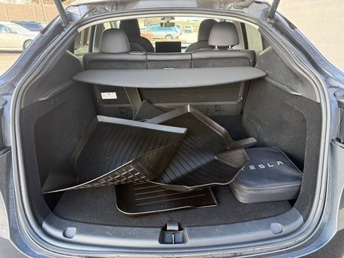 Used 2023 Tesla Model Y Long Range image 19