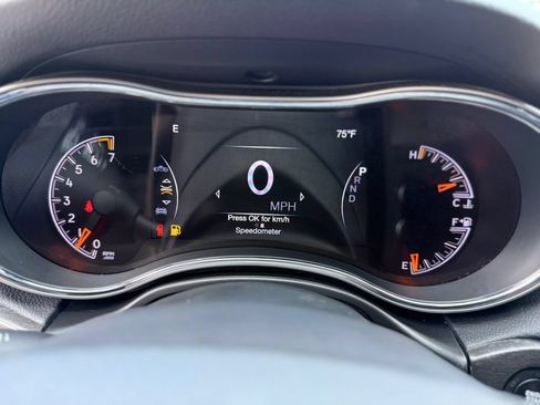 Used 2018 Jeep Grand Cherokee Limited AWD/4WD image 15