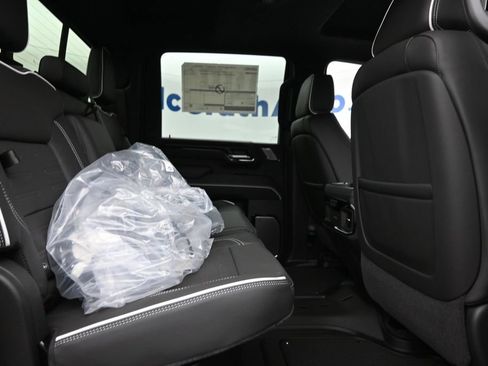 New 2026 GMC Sierra 2500 AT4X AWD/4WD image 10