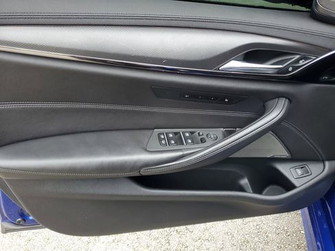 Used 2023 BMW M5 w/ Executive Package image 16