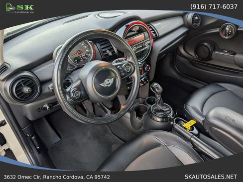 Used 2014 MINI Cooper 2-Door Hardtop FWD image 19