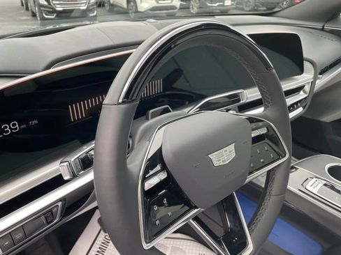 Used 2026 Cadillac Lyriq Signature Luxury RWD image 12