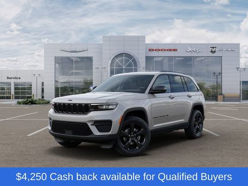 New 2025 Jeep Grand Cherokee Altitude image 1