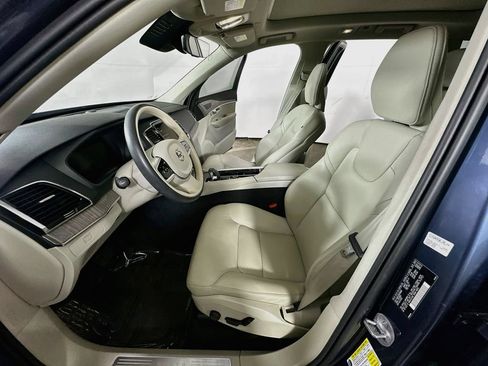 Used 2024 Volvo XC90 B6 Plus AWD/4WD image 15