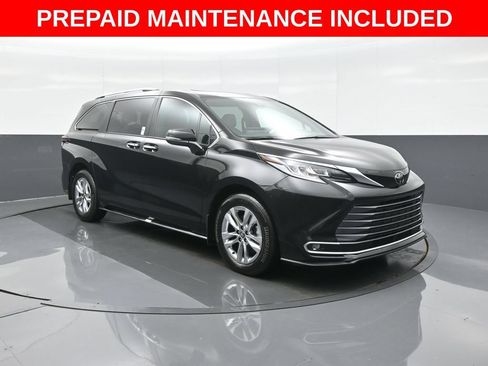 Certified 2026 Toyota Sienna Limited FWD image 1
