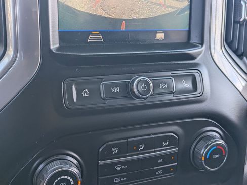 Used 2020 Chevrolet Silverado 1500 Custom w/ Custom Value Package RWD image 24