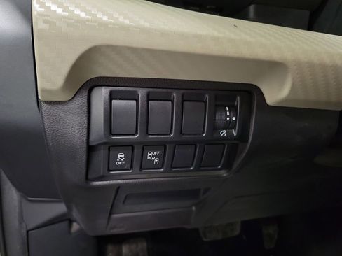 Used 2019 Subaru Ascent Premium image 23