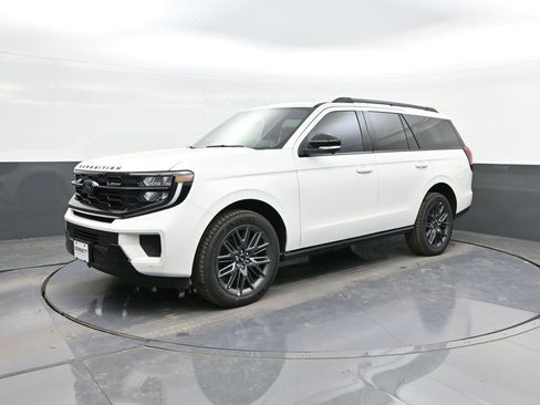 New 2025 Ford Expedition Platinum w/ Stealth Performance Package image 28