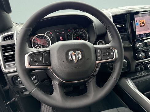Used 2025 RAM 1500 Big Horn AWD/4WD image 11
