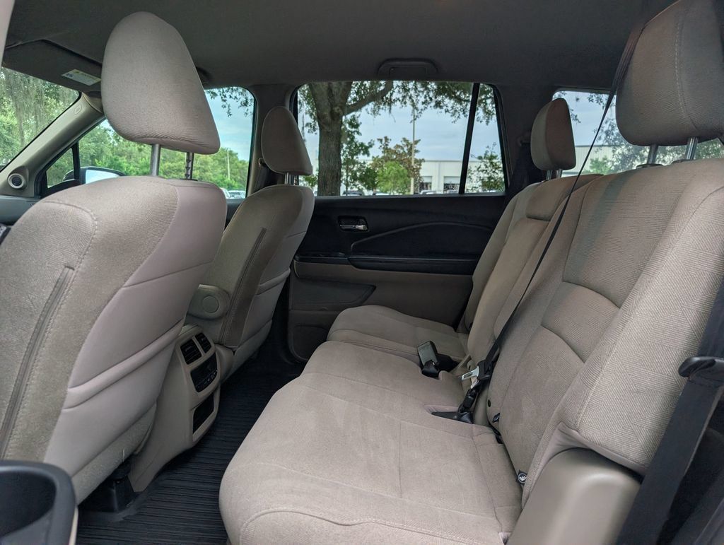 Used 2019 Honda Pilot EX image 13