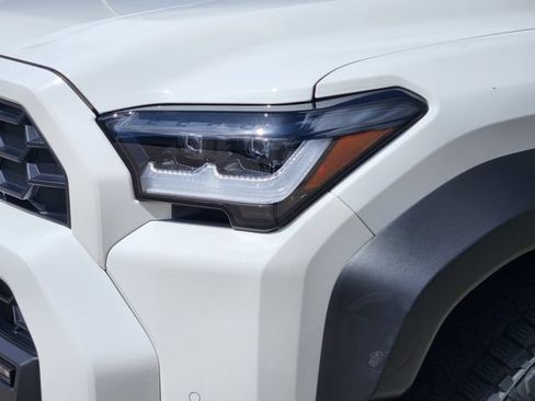 Certified 2025 Toyota 4Runner Trailhunter AWD/4WD image 9