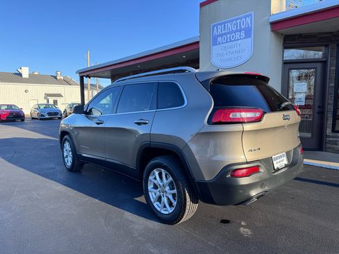 Used 2016 Jeep Cherokee Latitude w/ Comfort/Convenience Group image 3