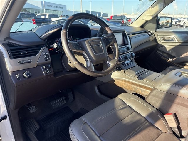 Used 2018 GMC Yukon XL Denali w/ Denali Ultimate Package RWD image 10