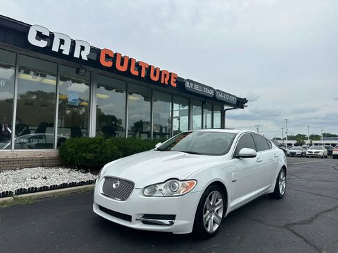 Used 2011 Jaguar XF RWD image 1