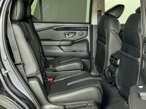 Used 2024 Honda Pilot EX-L image 28