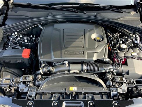 New 2026 Jaguar F-PACE R-Dynamic S AWD/4WD image 8