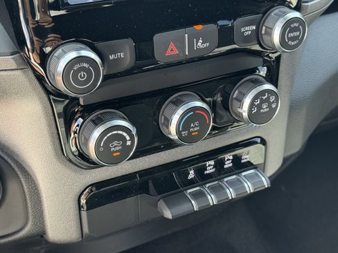 New 2026 RAM 1500 Express image 19