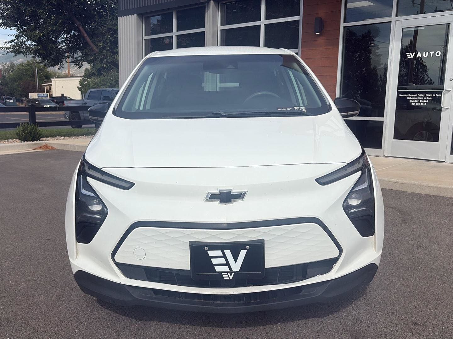 Used 2023 Chevrolet Bolt LT FWD image 3