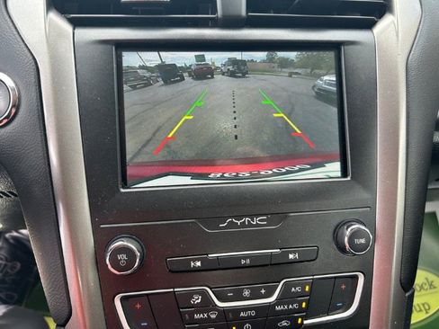 Used 2019 Ford Fusion SE image 20