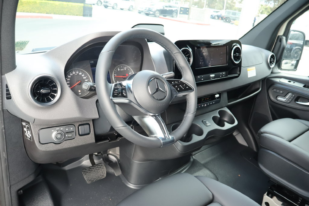 New 2026 Mercedes-Benz Sprinter 2500 image 3
