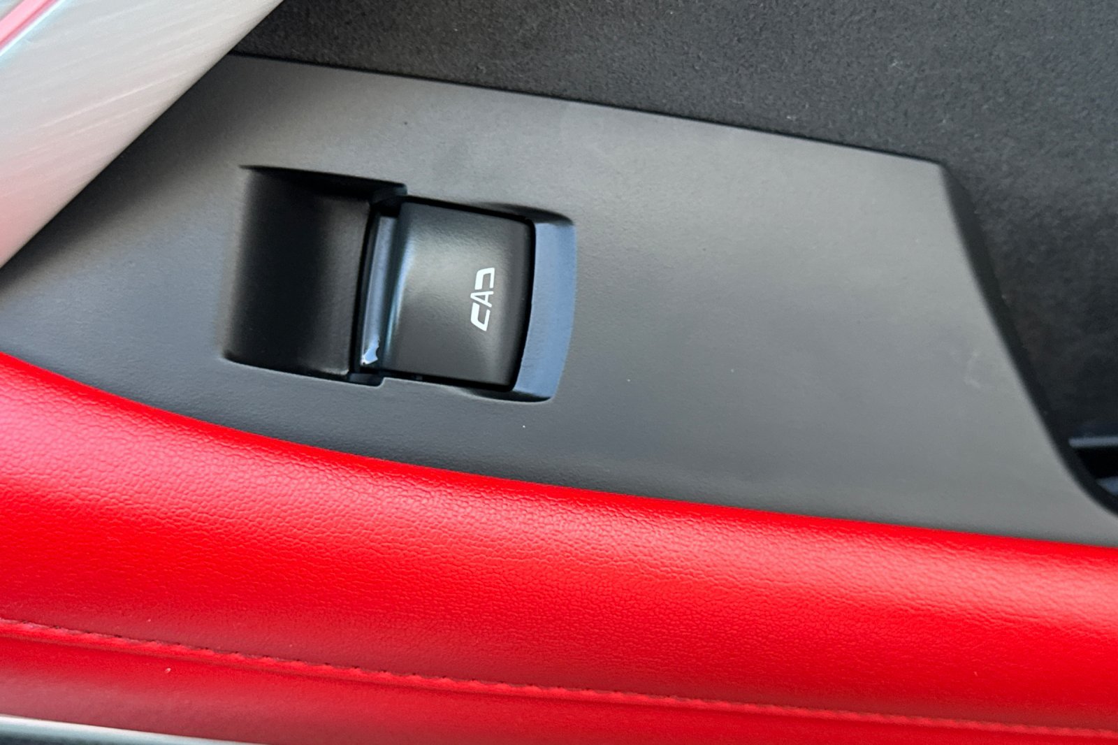 Used 2021 Chevrolet Camaro ZL1 RWD image 21