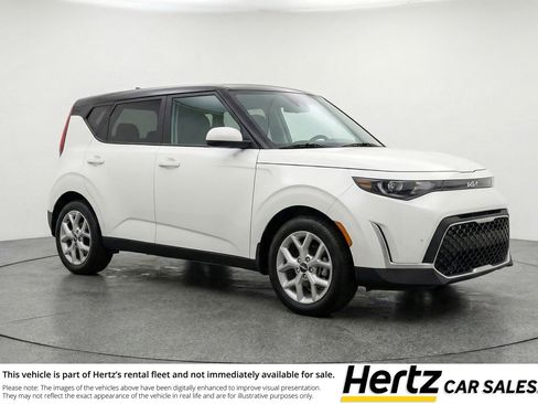Used 2025 Kia Soul LX w/ LX Technology Package FWD image 1