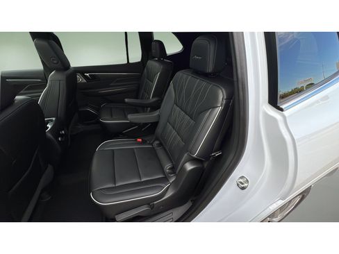 Certified 2026 Buick Enclave Avenir w/ Super Cruise Package AWD/4WD image 28