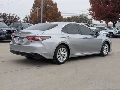 Used 2023 Toyota Camry LE image 6