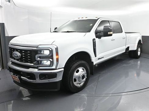 Used 2025 Ford F350 Lariat w/ Lariat Ultimate Package AWD/4WD image 1