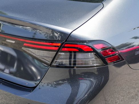 Certified 2025 Honda Accord LX image 11
