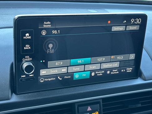 Used 2024 Honda Pilot Touring image 21