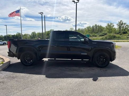 Used 2023 GMC Sierra 1500 Elevation w/ X31 Off-Road Package AWD/4WD image 6