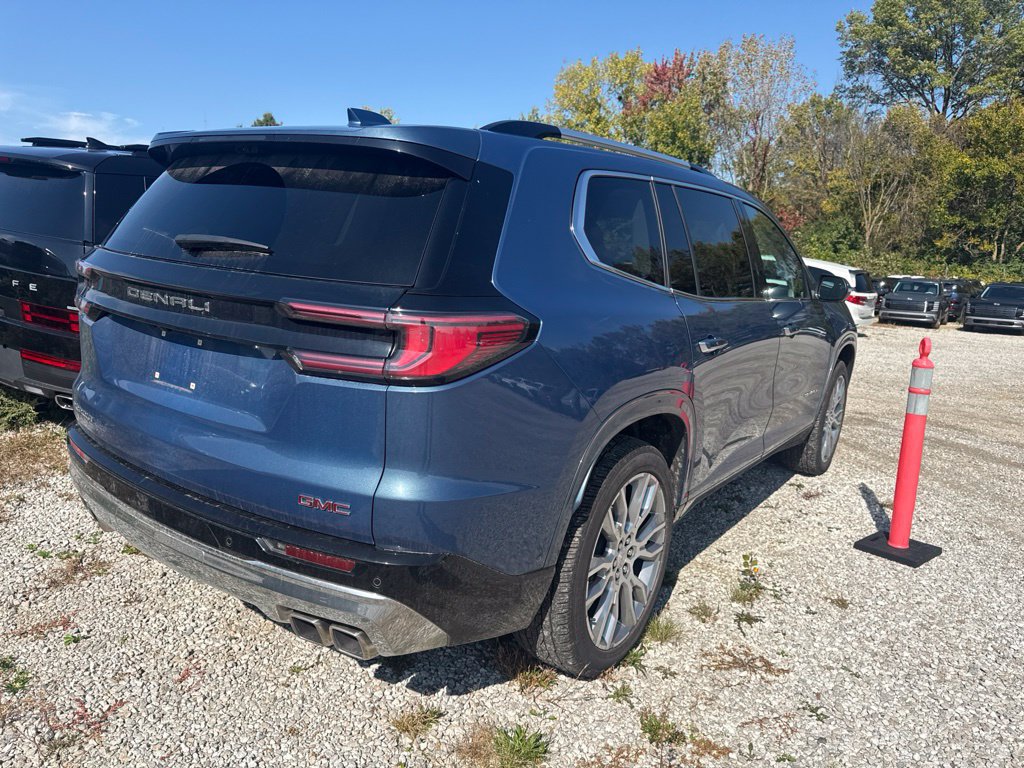 Used 2024 GMC Acadia Denali w/ Super Cruise Package FWD image 4