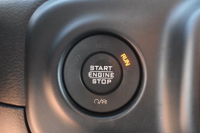Used 2023 Jeep Wrangler Unlimited Sahara AWD/4WD image 29