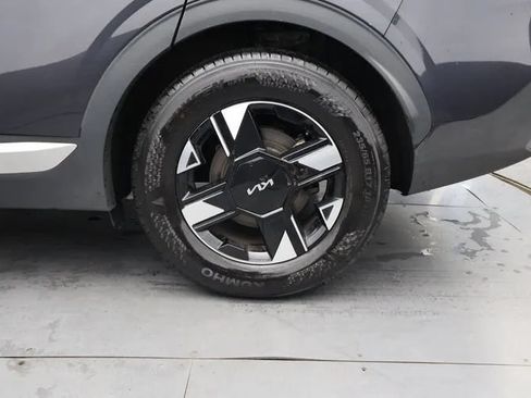 Used 2026 Kia Sportage LX FWD image 36