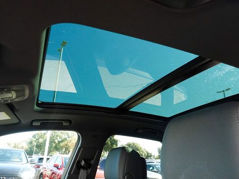 Used 2025 Audi Q3 2.0T Premium Plus w/ Premium Plus Package image 24