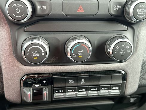 New 2024 RAM 2500 Tradesman w/ Chrome Appearance Group image 10