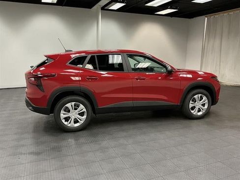 New 2026 Chevrolet Trax LS FWD image 6