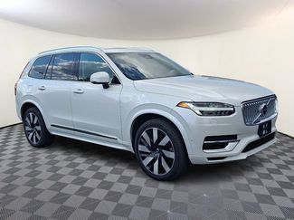 Used 2025 Volvo XC90 T8 Ultra w/ Lounge Package AWD/4WD video 1