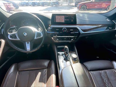 Used 2020 BMW M550i xDrive AWD/4WD image 17