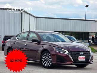 Used 2024 Nissan Altima 2.5 SV FWD video 1