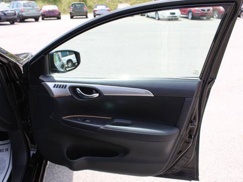 Used 2016 Nissan Sentra S FWD image 18