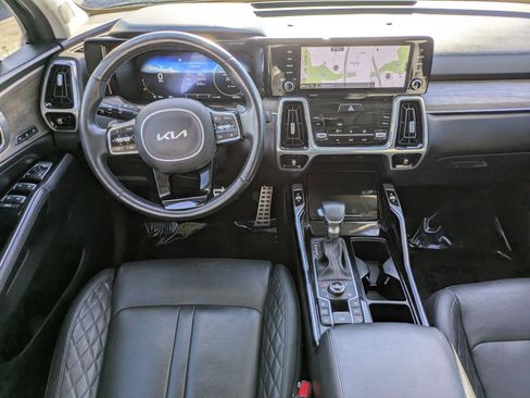 Used 2023 Kia Sorento SX Prestige image 29