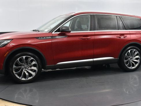 New 2025 Lincoln Aviator Reserve w/ Illumination Package image 3