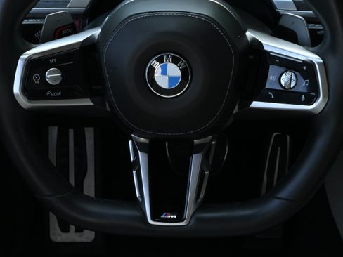 Used 2024 BMW 760i xDrive AWD/4WD image 30