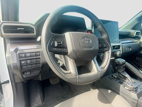 Used 2024 Toyota Tacoma TRD Off-Road AWD/4WD image 12